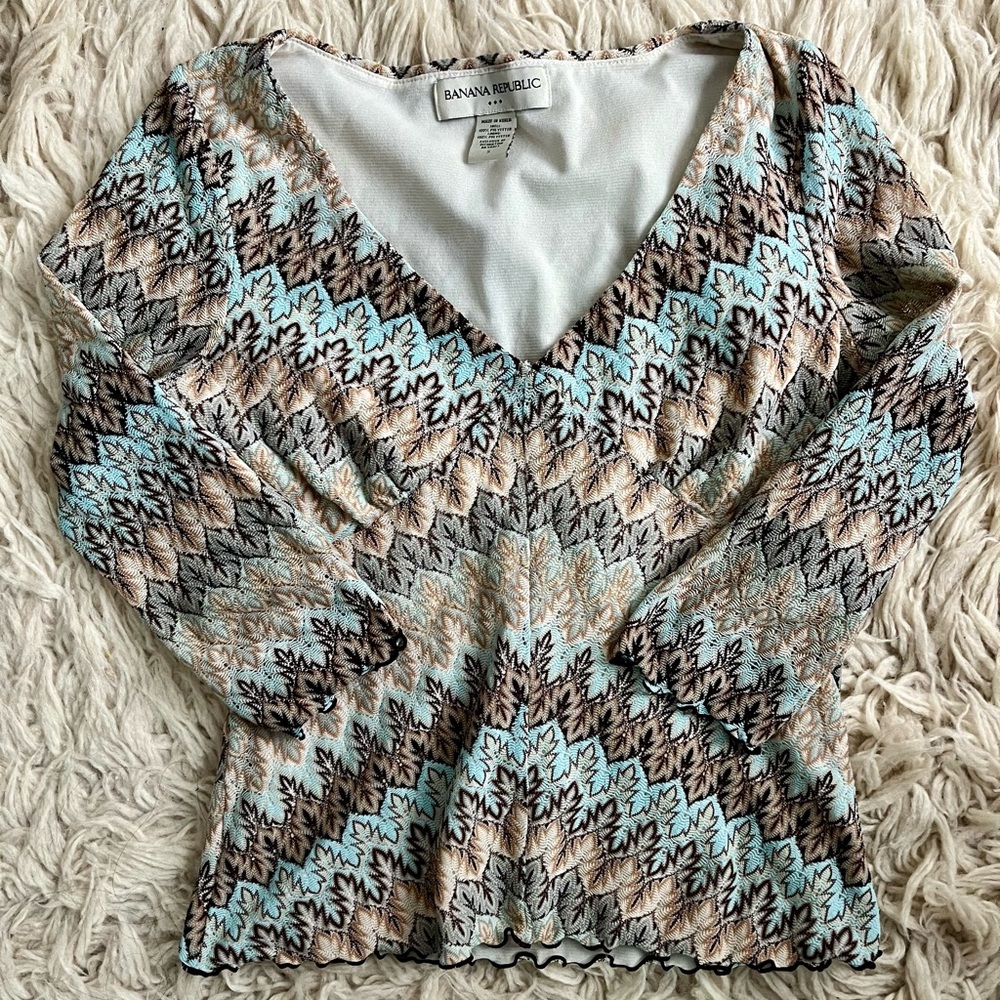 Banana Republic southwestern patterned V-Neck Women's Top